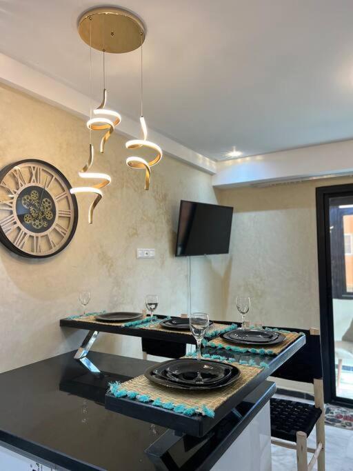 Appartement Bien Situe A Gueliz มาร์ราเกช ภายนอก รูปภาพ