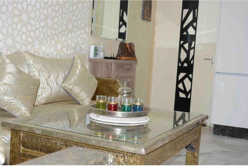 Appartement Bien Situe A Gueliz มาร์ราเกช ภายนอก รูปภาพ